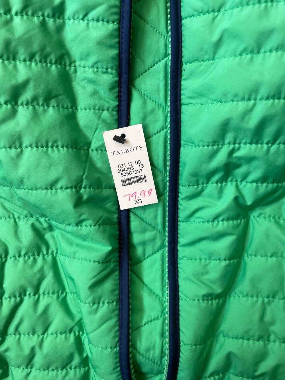 Talbots Women's Green Diamond Quilted Puffer Vest with Navy Trim - Picture 2 of 7